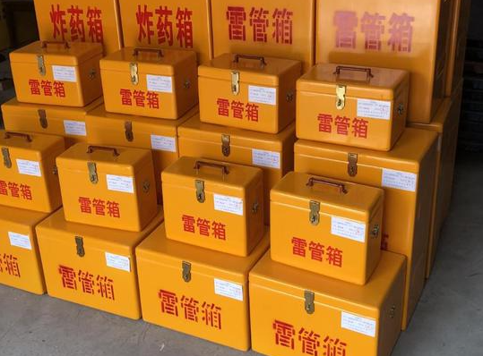 城西玻璃钢雷管箱的使用寿命一般是多少？